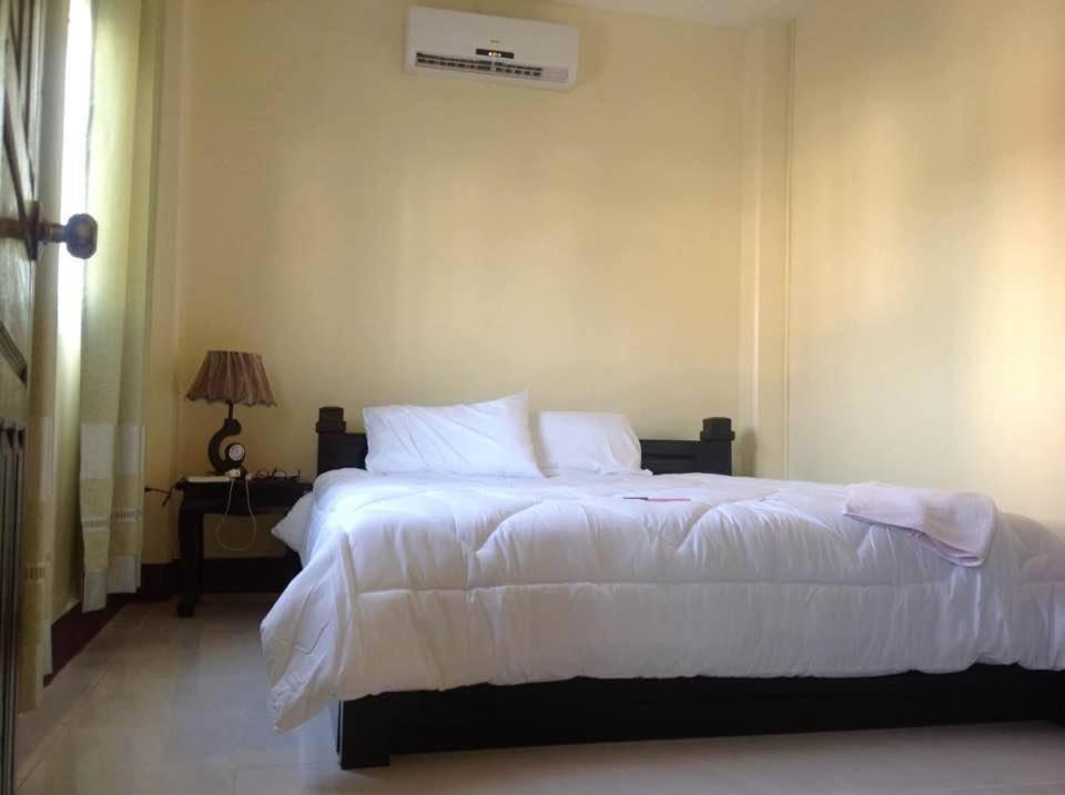 Apartment Thidathip Vientiane Buitenkant foto